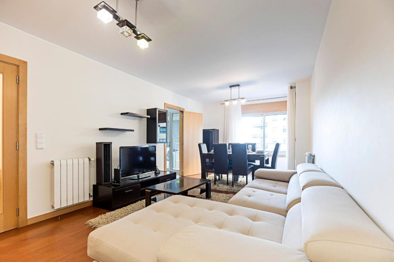 2Br Flat By Metro W/ Free Parking By Lovelystay Βίλα Νόβα ντε Γκάια Εξωτερικό φωτογραφία