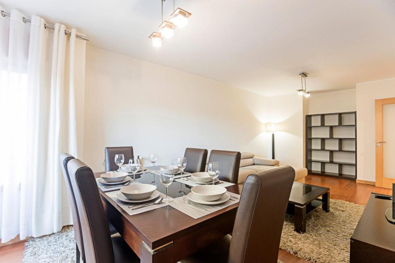 2Br Flat By Metro W/ Free Parking By Lovelystay Βίλα Νόβα ντε Γκάια Εξωτερικό φωτογραφία